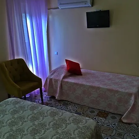 Apart Otel Turkish Konyaalti